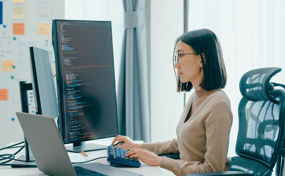 A female engineer using generative AI.