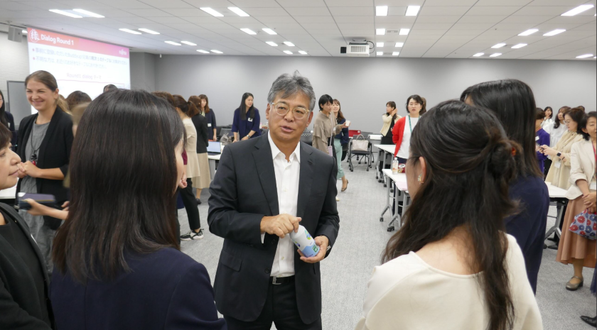 Exchange event (Interacting with the President)